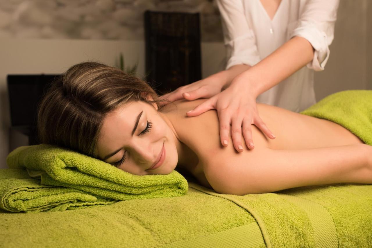 Hotel Amazonka Conference And Spa Ciechocinek Ngoại thất bức ảnh