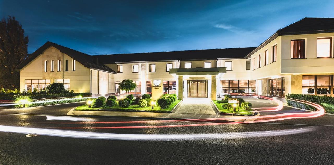 Hotel Amazonka Conference And Spa Ciechocinek Ngoại thất bức ảnh
