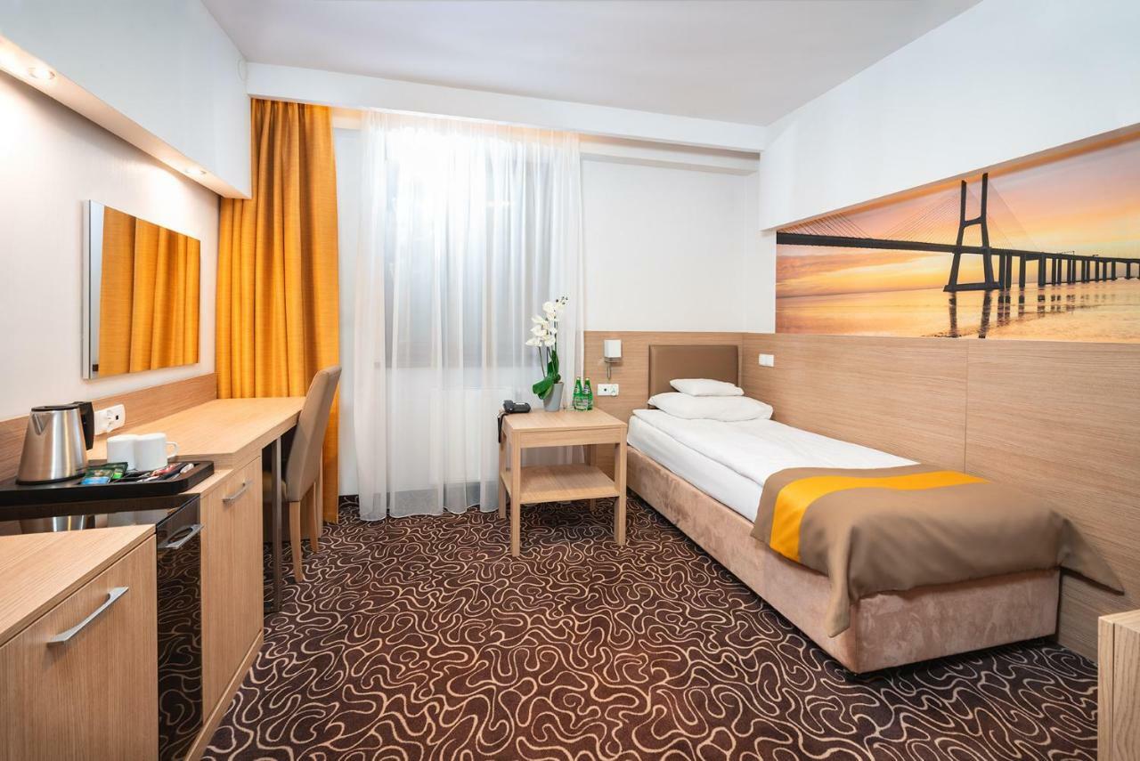 Hotel Amazonka Conference And Spa Ciechocinek Ngoại thất bức ảnh