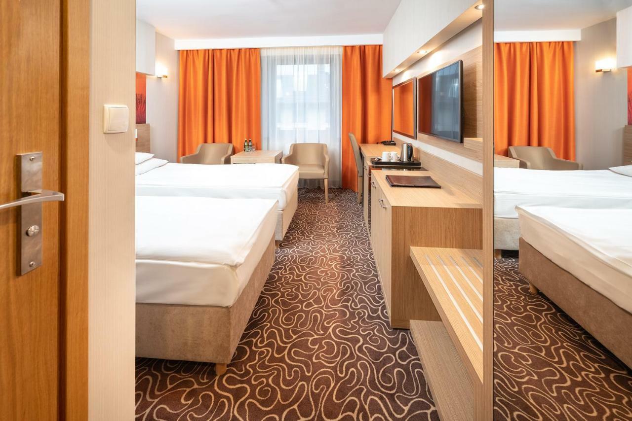 Hotel Amazonka Conference And Spa Ciechocinek Ngoại thất bức ảnh
